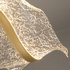 Binz rippled acrylic and gold edge close up