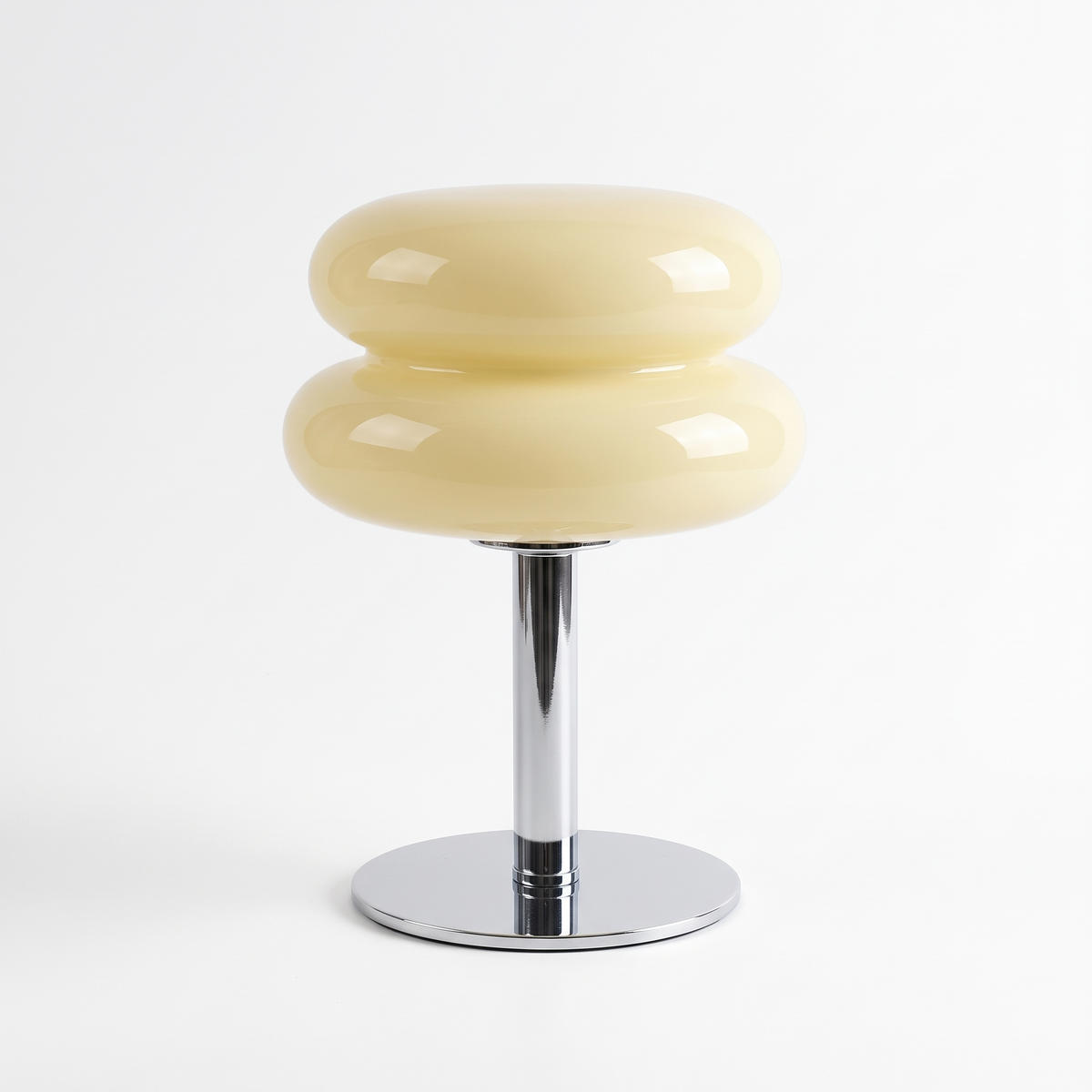 Fulda glass macaron table lamp in cream on white