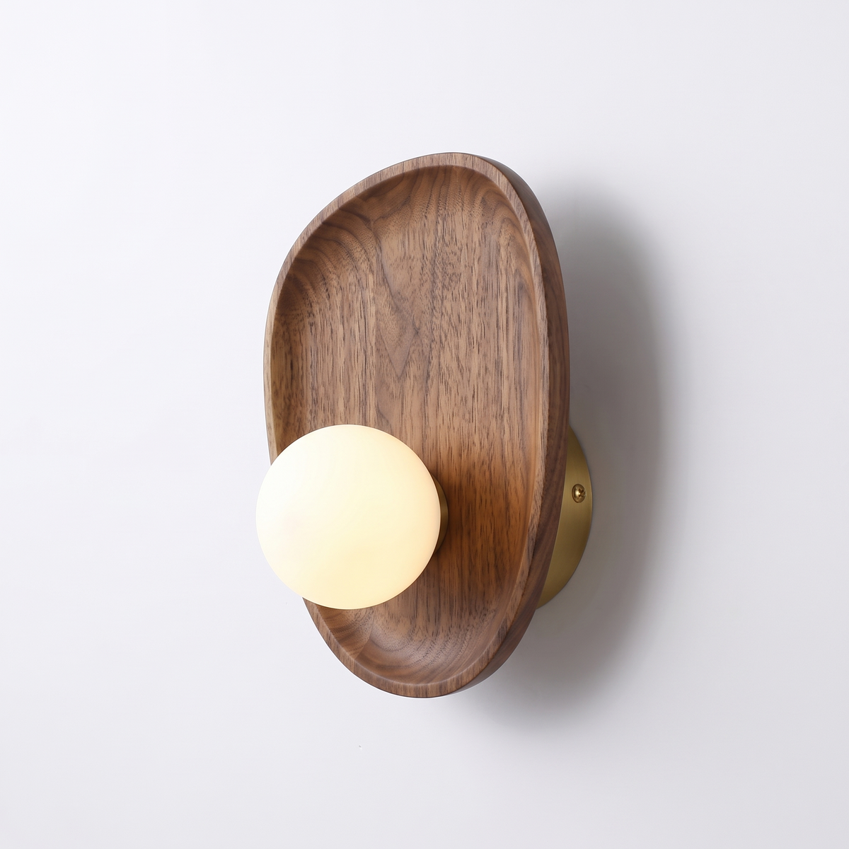 Marstal wood wall light, pebble