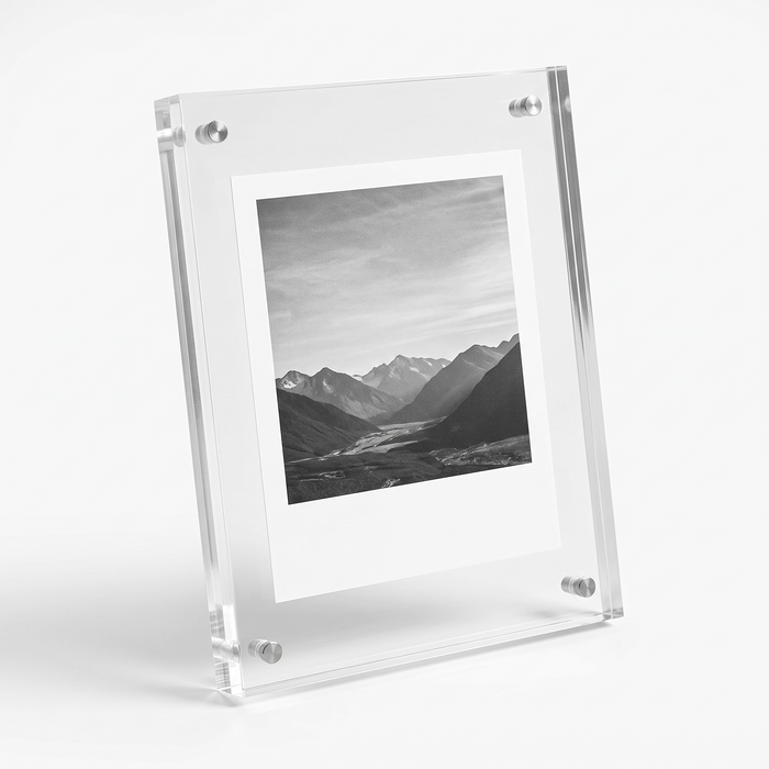 Nysted acrylic photo frame in clear