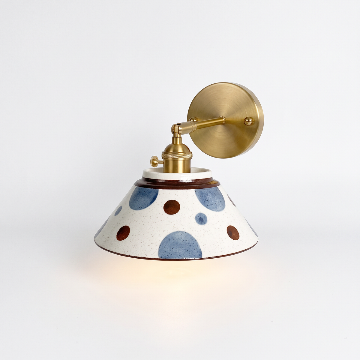 Levanger ceramic wall light, Soft Spot