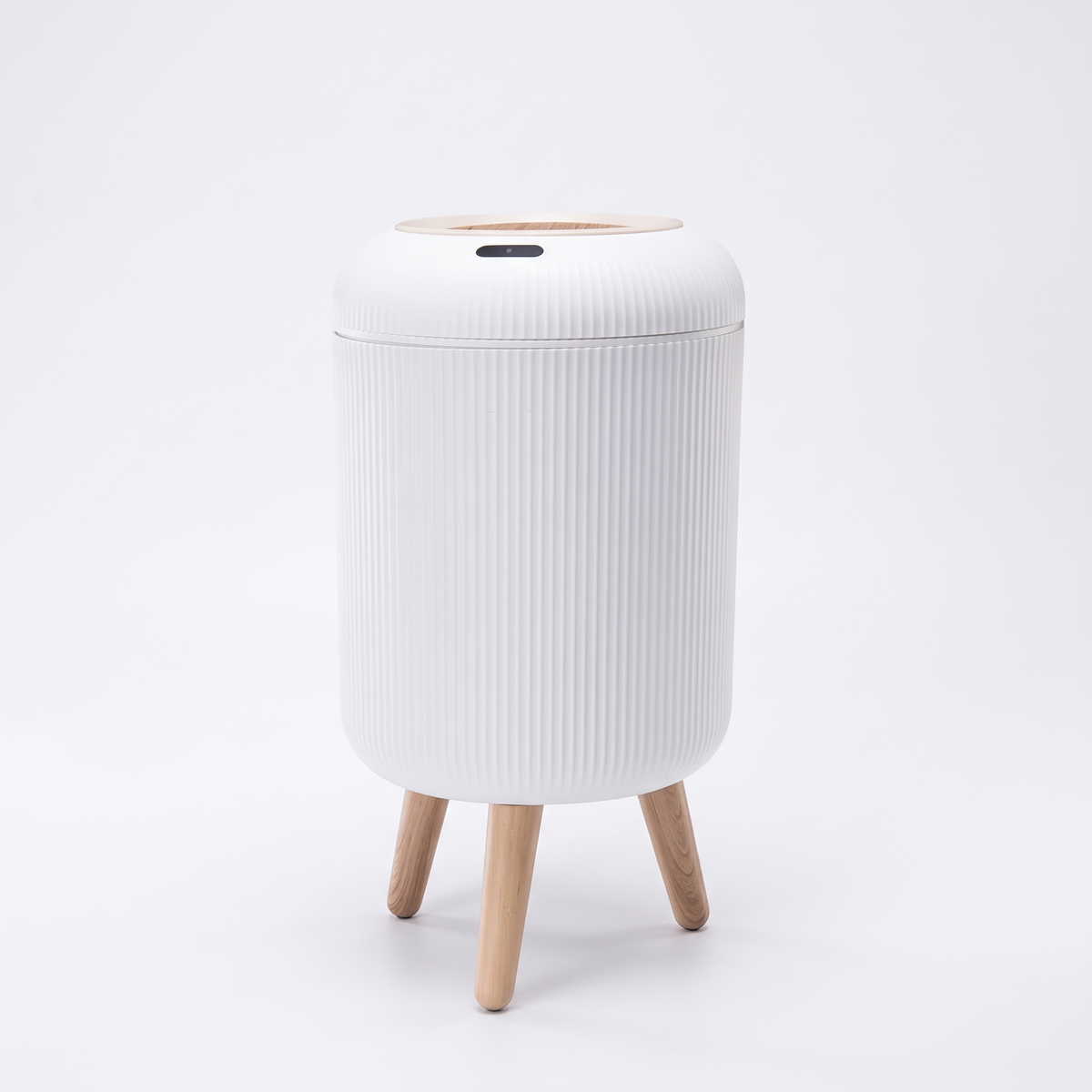Ribbed Bathroom Bin with Sensor Lid, 10L, Naestved